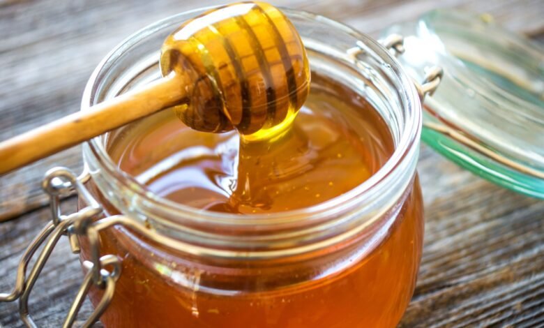 فوائد العسل على الريق للأطفال