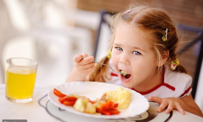 أسباب ضعف الطفل رغم الأكل ... 4 اسباب تسد الشهية وعلاجها