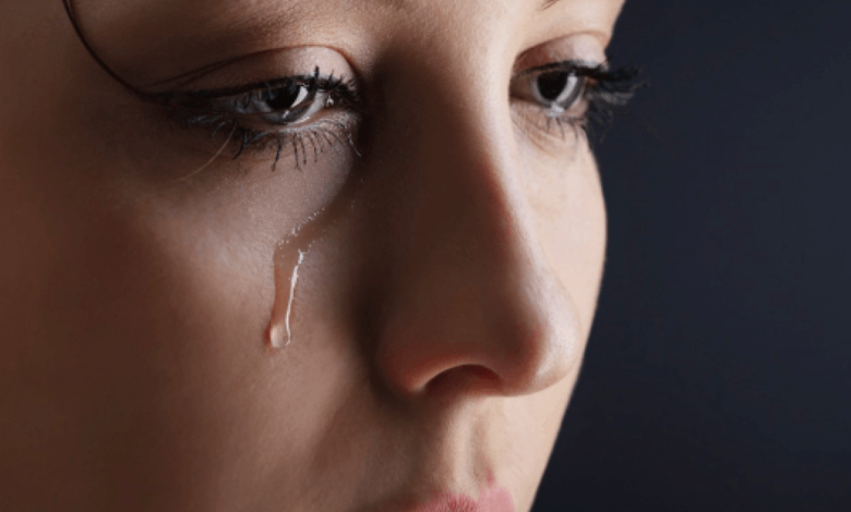 لماذا تبكي المرأة عند الطلاق
